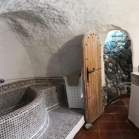 Cueva San Anton Holiday home *